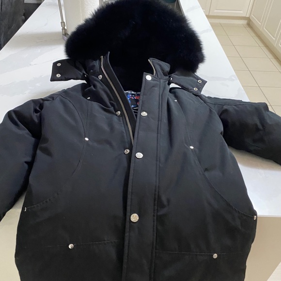 Selling Boys Mooseknuckle winter jacket. So warm and in perfect condition. - Picture 3 of 5